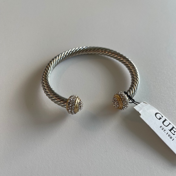 Guess Bracelet - Picture 1 of 2